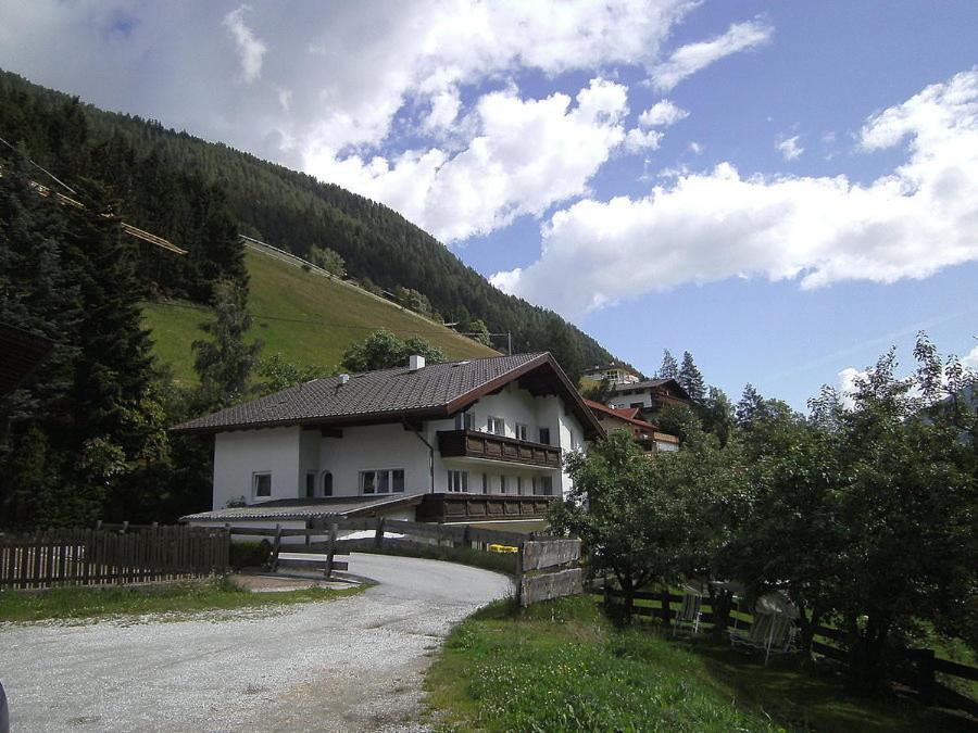 Ferienwohnung Mondial Neustift im Stubaital Exterior foto