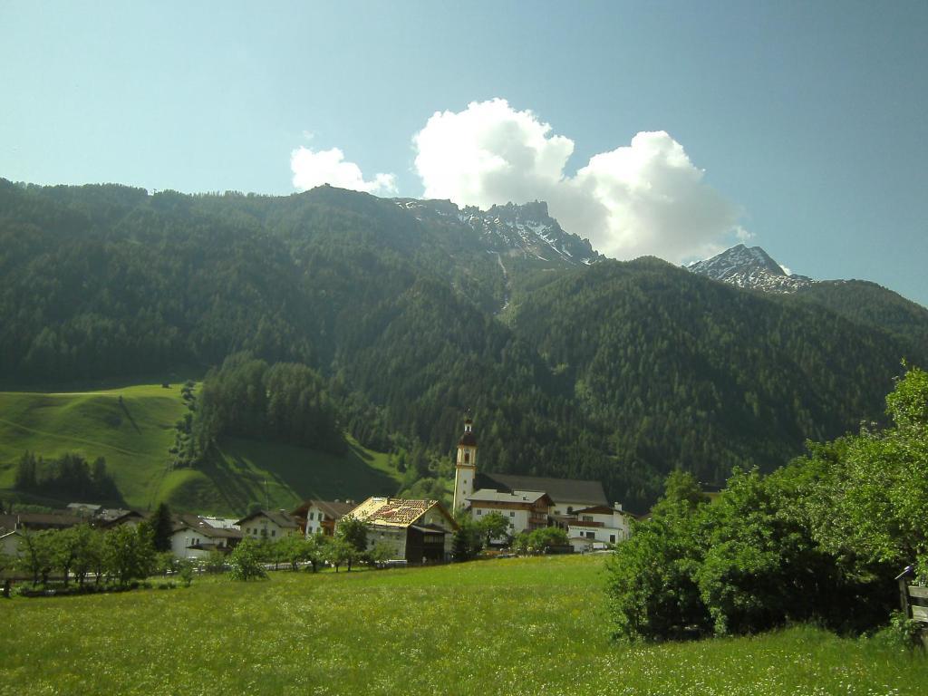 Ferienwohnung Mondial Neustift im Stubaital Exterior foto